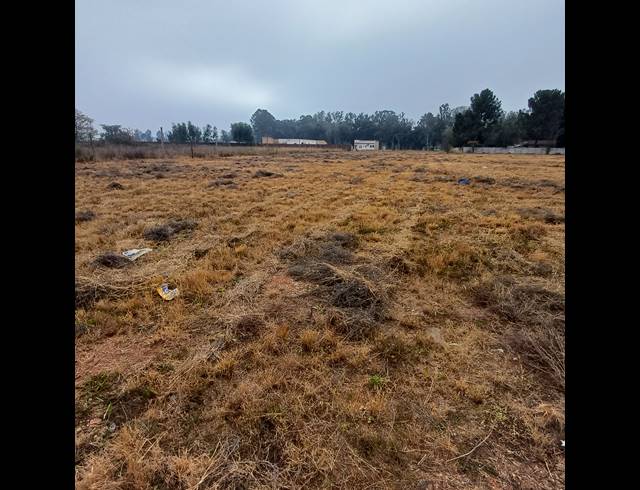 2,903M² VACANT LAND FOR SALE IN HENLEY ON KLIP